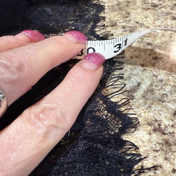 Kimchi Blue Black Lace Romper Size Medium - Picture 4 of 9